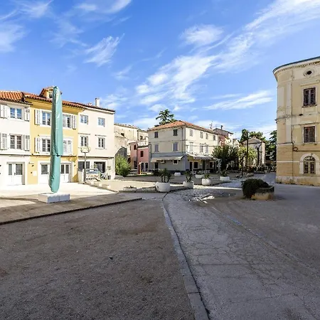 Urban Loft Old Town Apartment Porec
