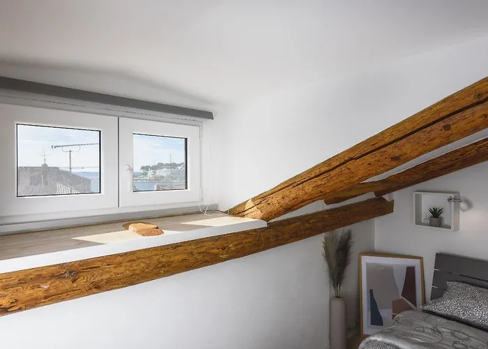 Urban Loft Old Town *