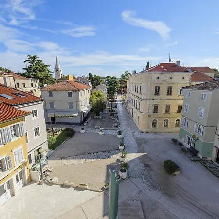 Urban Loft Old Town Апартаменти *